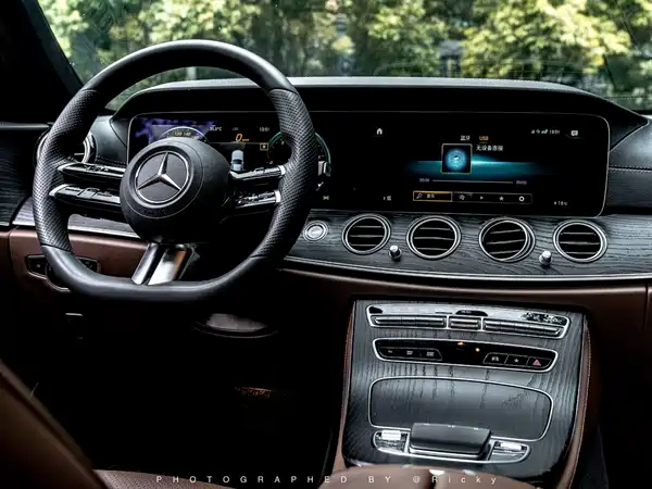 Mercedes-Benz E-Class 2022