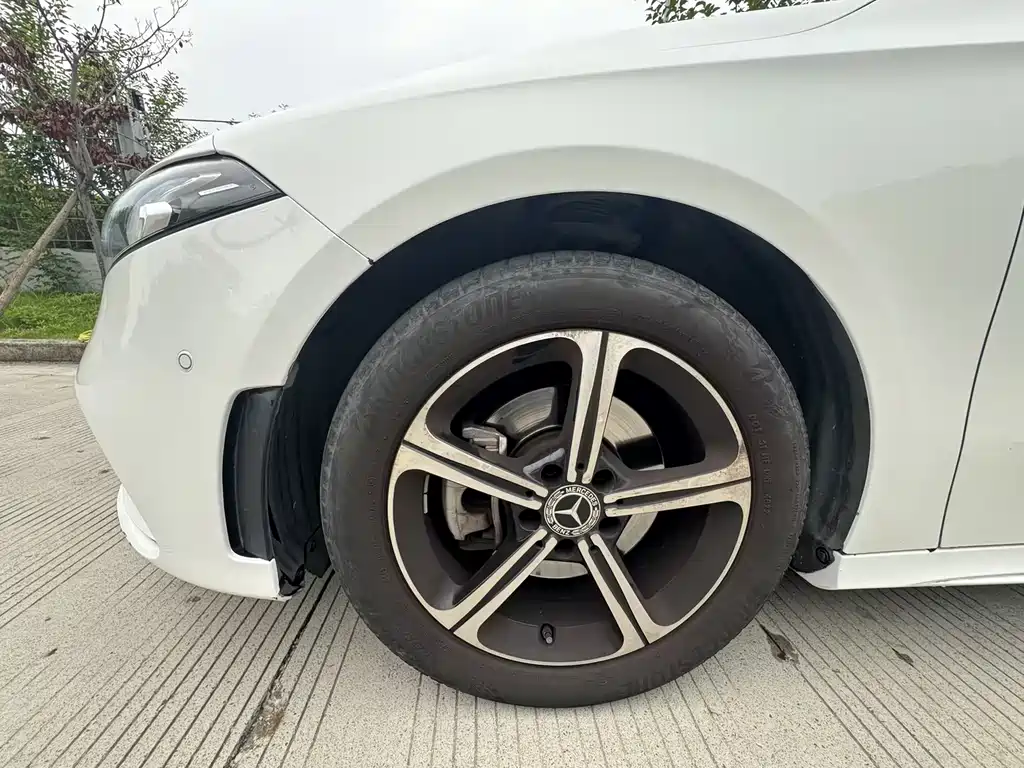 Mercedes-Benz A-Class 2023 — фото 12