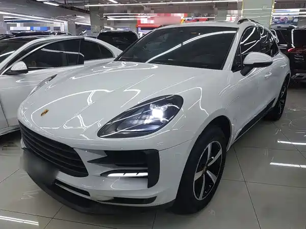 Porsche Macan 2021