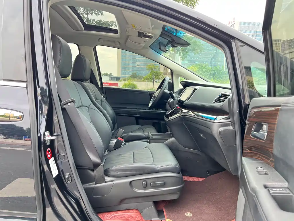 Honda Odyssey 2020 — фото 15