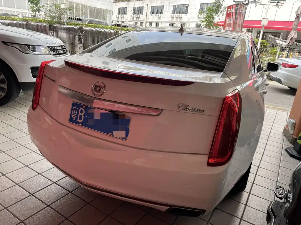 Cadillac XTS 2015 — фото 6