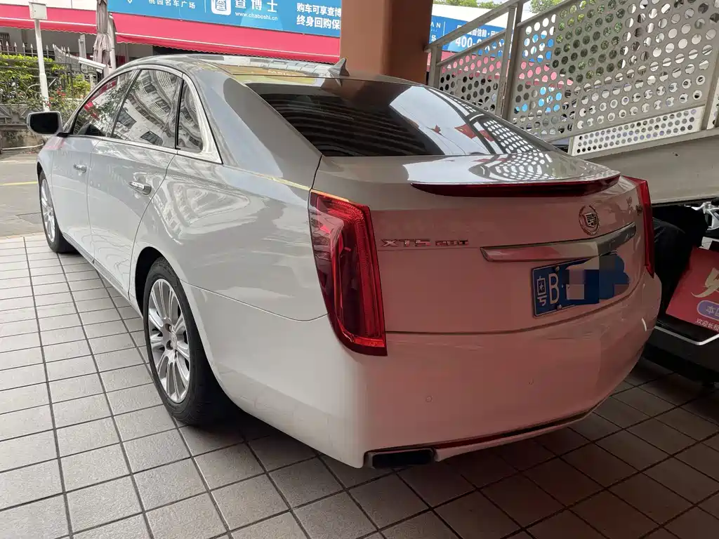 Cadillac XTS 2015 — фото 4