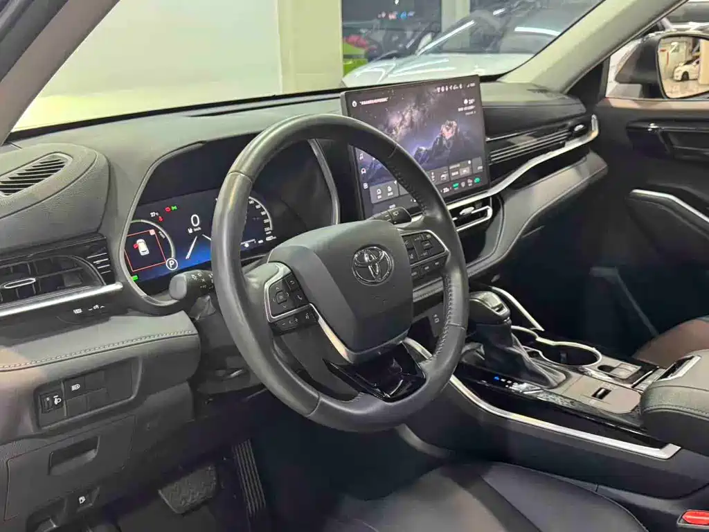 Toyota Highlander 2026 — фото 12