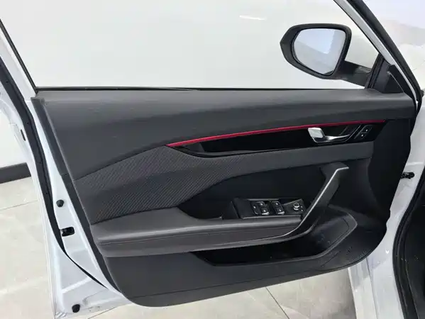 Dongfeng Yixuan 2022