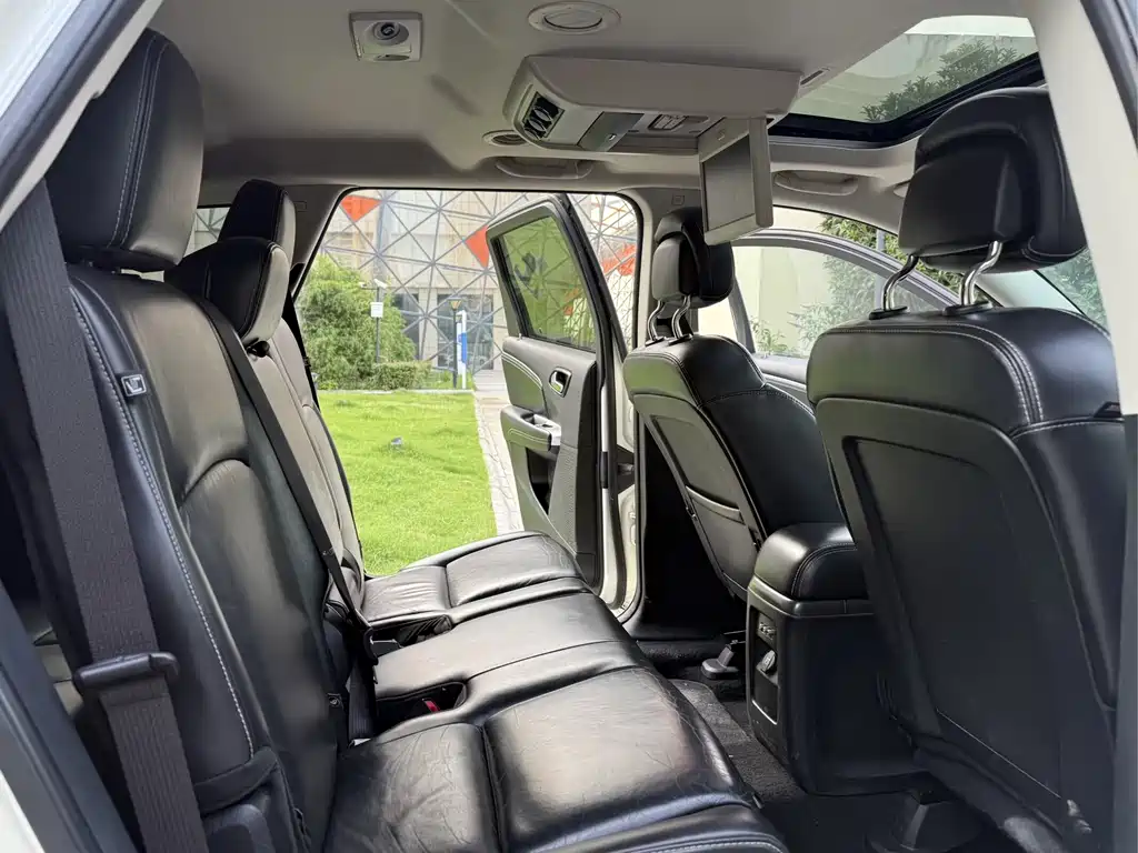 Dodge Journey 2015 — фото 7