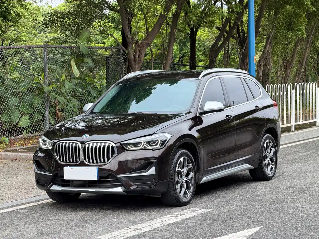 BMW X1 2022 — фото 1