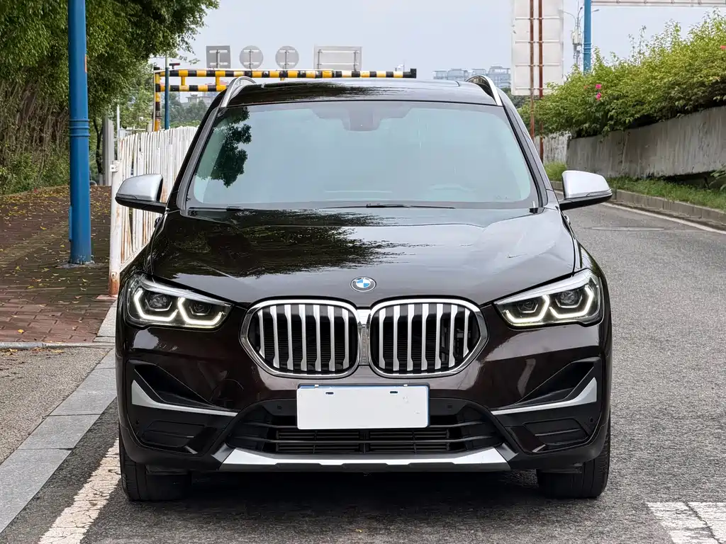 BMW X1 2022 — фото 2