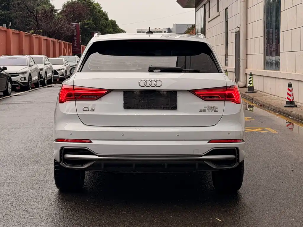Audi Q3 2023