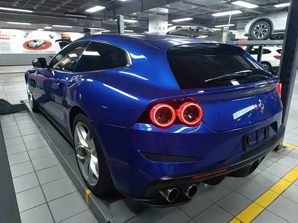 Ferrari GTC4Lusso 2018