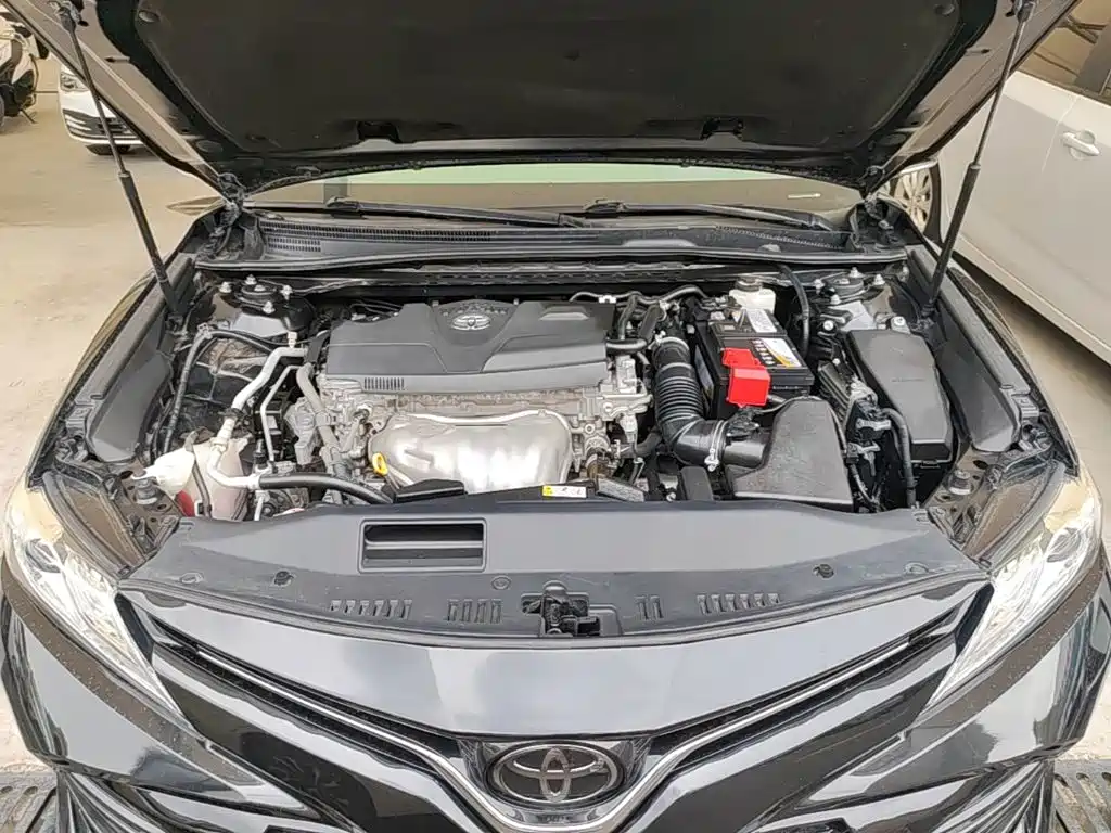 Toyota Camry 2019 — фото 20