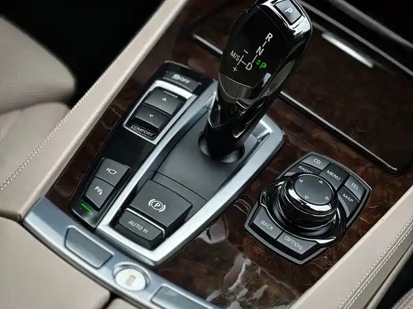 BMW 7 Series 2011