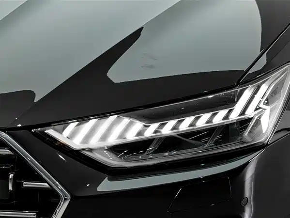 Audi A7L 2025