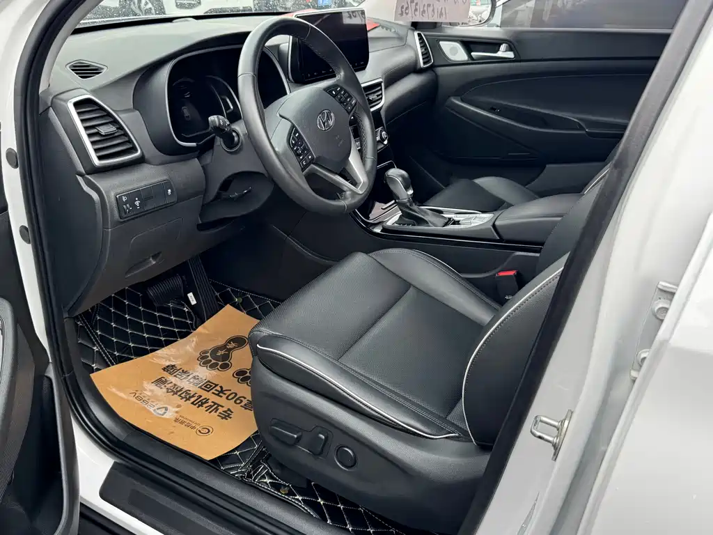Hyundai Tucson 2019 — фото 2
