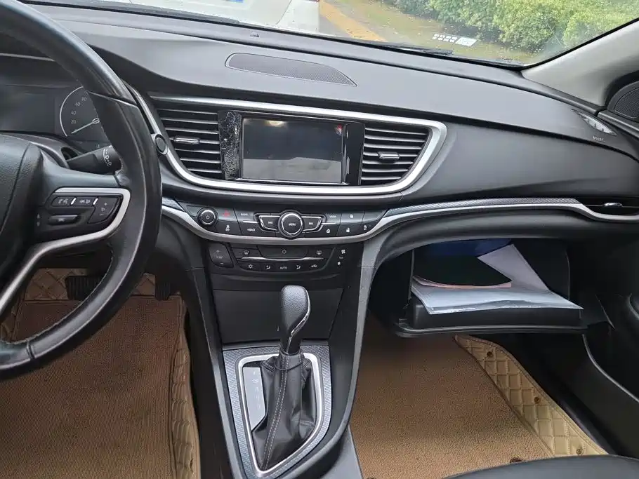 Buick Excelle 2020 — фото 13