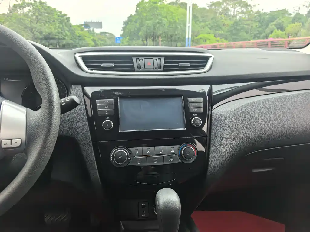 Nissan Qashqai 2017 — фото 16