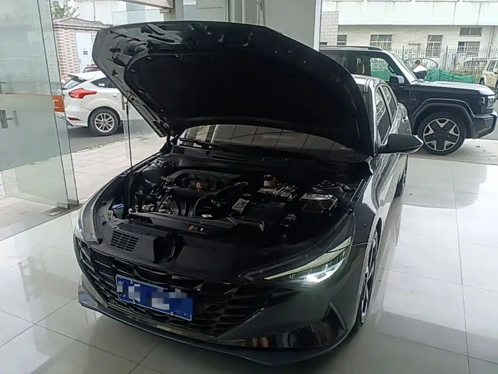 Hyundai Elantra 2021 — фото 20