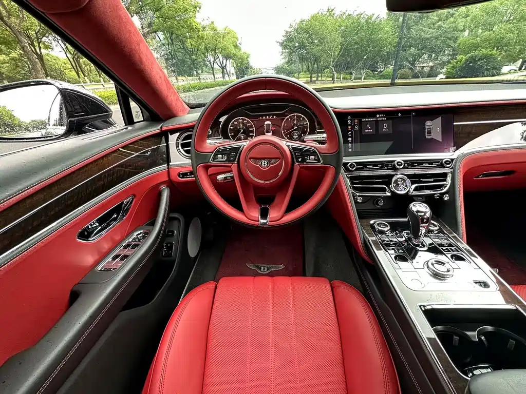 Bentley Flying Spur 2020 — фото 9