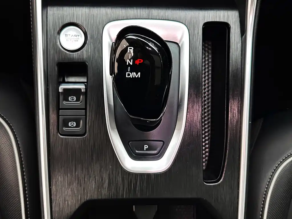 Haval H6 2023 — фото 13