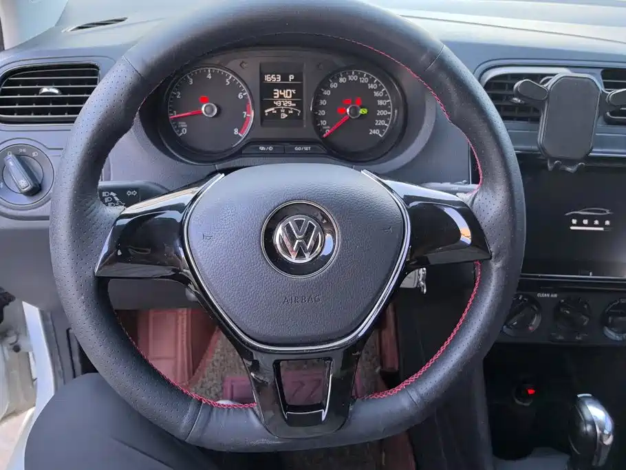 Volkswagen Polo 2018 — фото 15