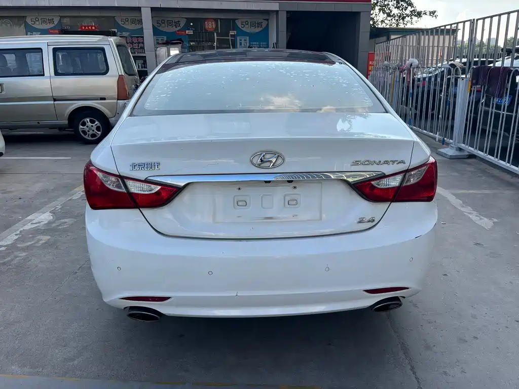 Hyundai Sonata 2014 — фото 13