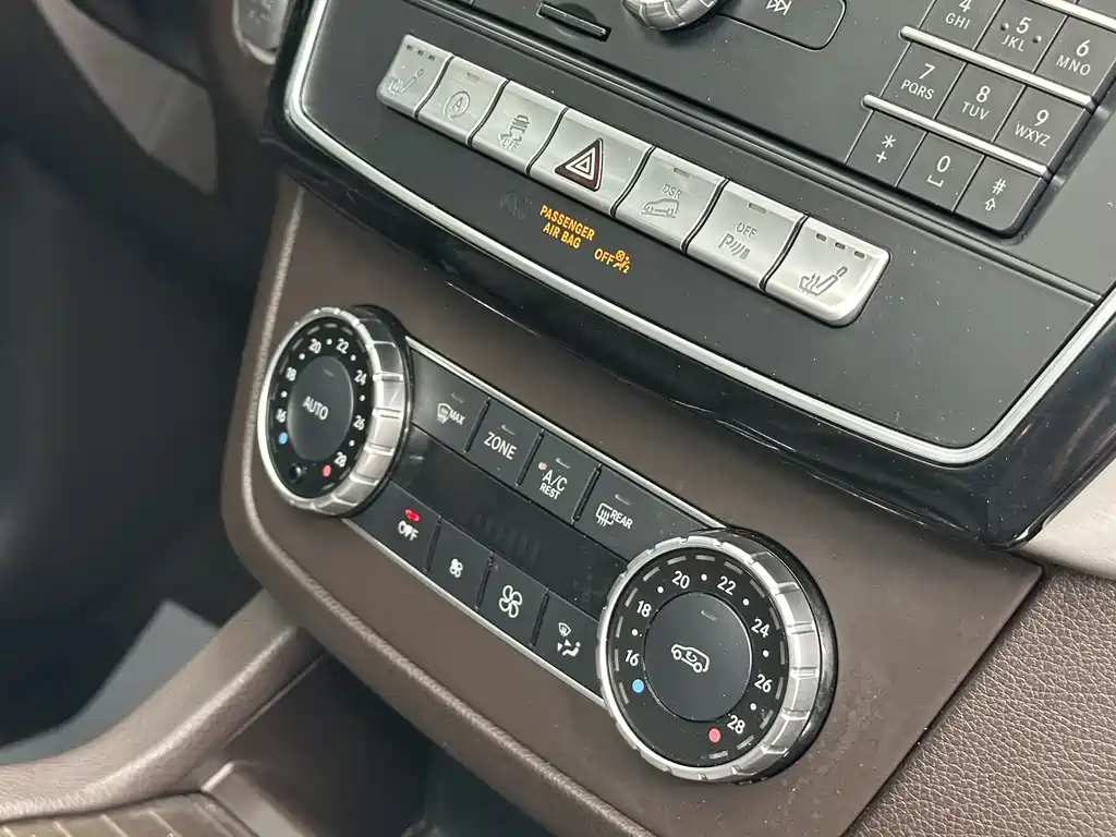 Mercedes-Benz GLE 2015 — фото 17