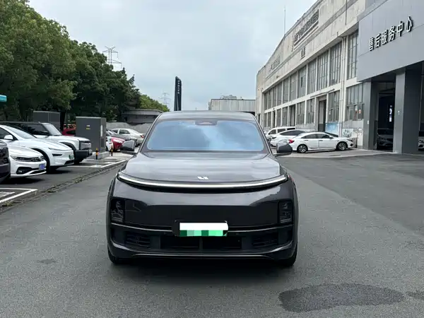 Li Auto L8 2023