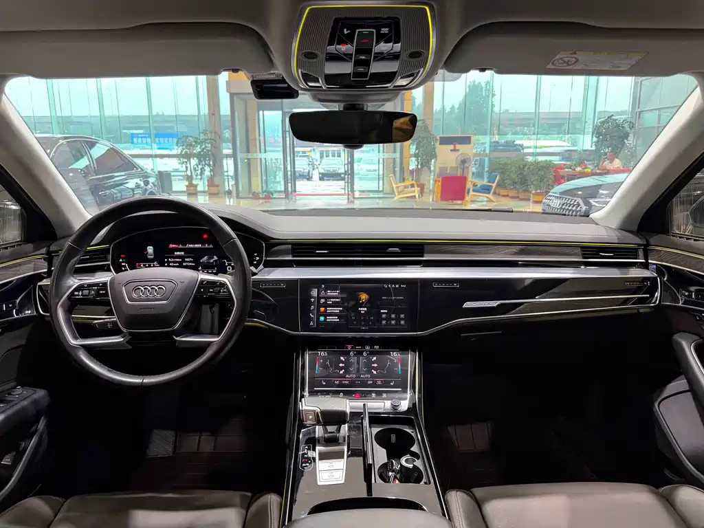 Audi A8 2023