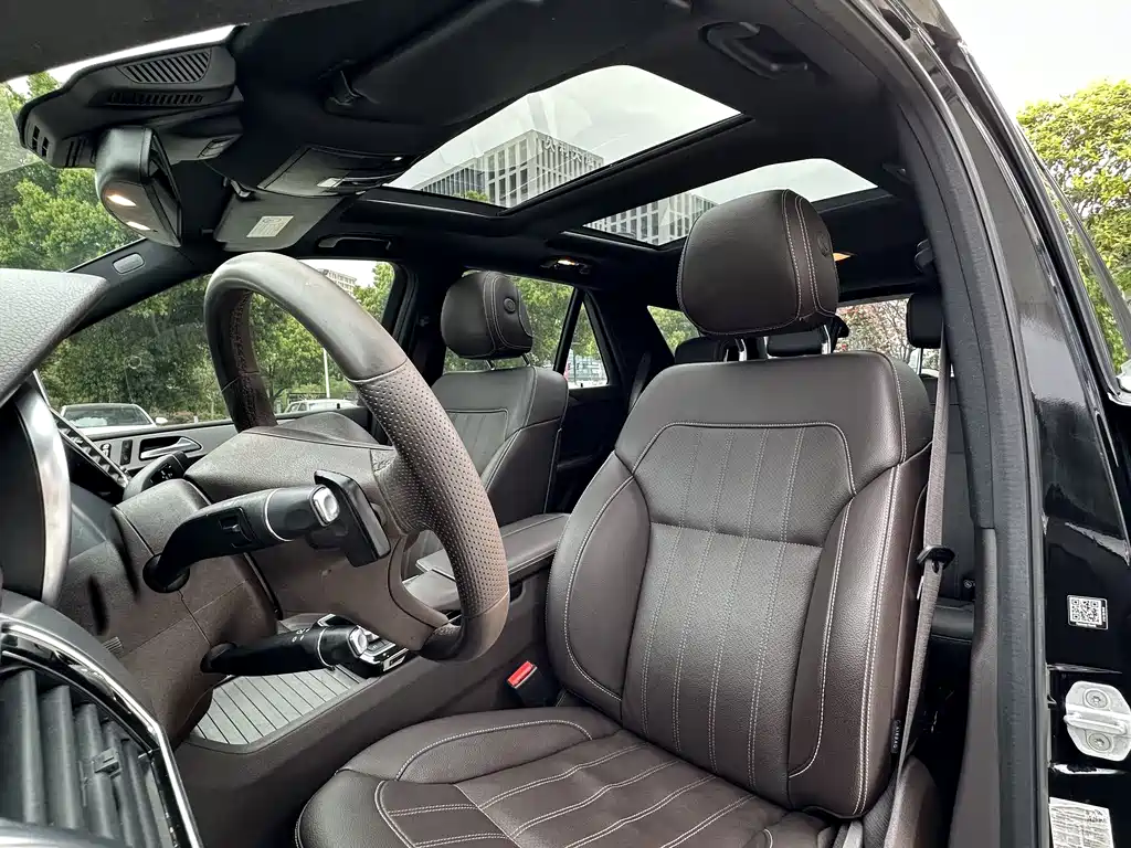 Mercedes-Benz GLE 2015 — фото 10