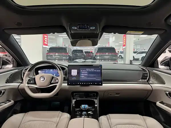 BYD Han 2025