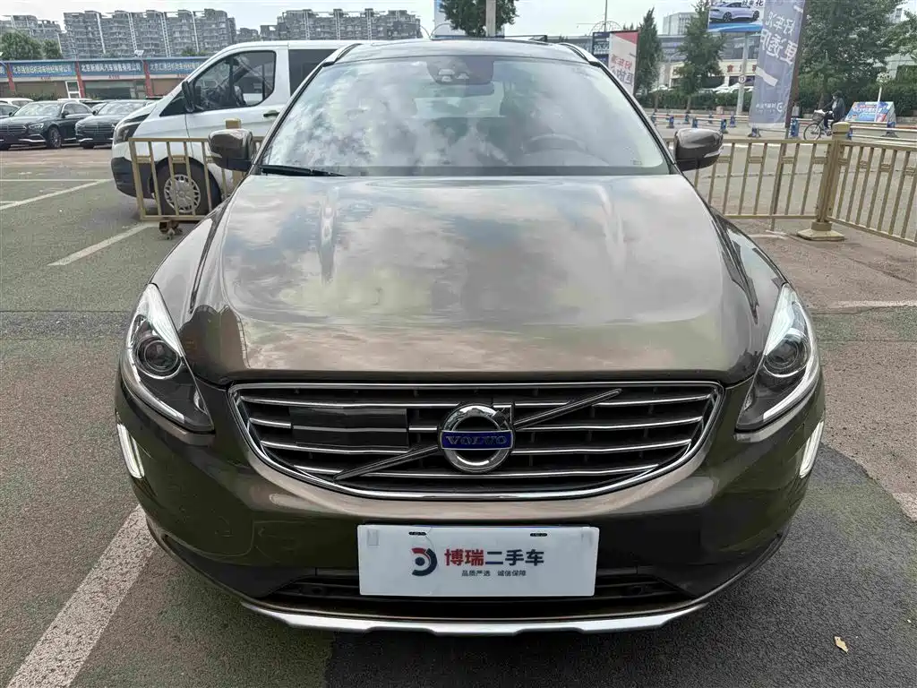 Volvo XC60 2016 — фото 13