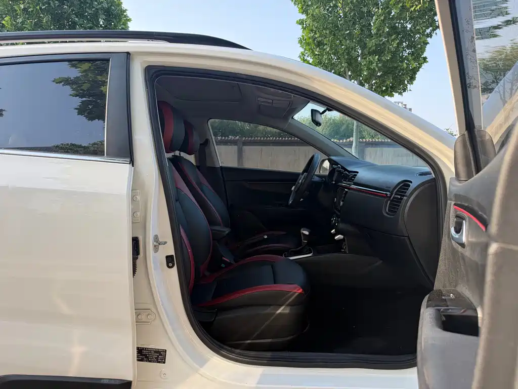 Kia KX CROSS 2017 — фото 13