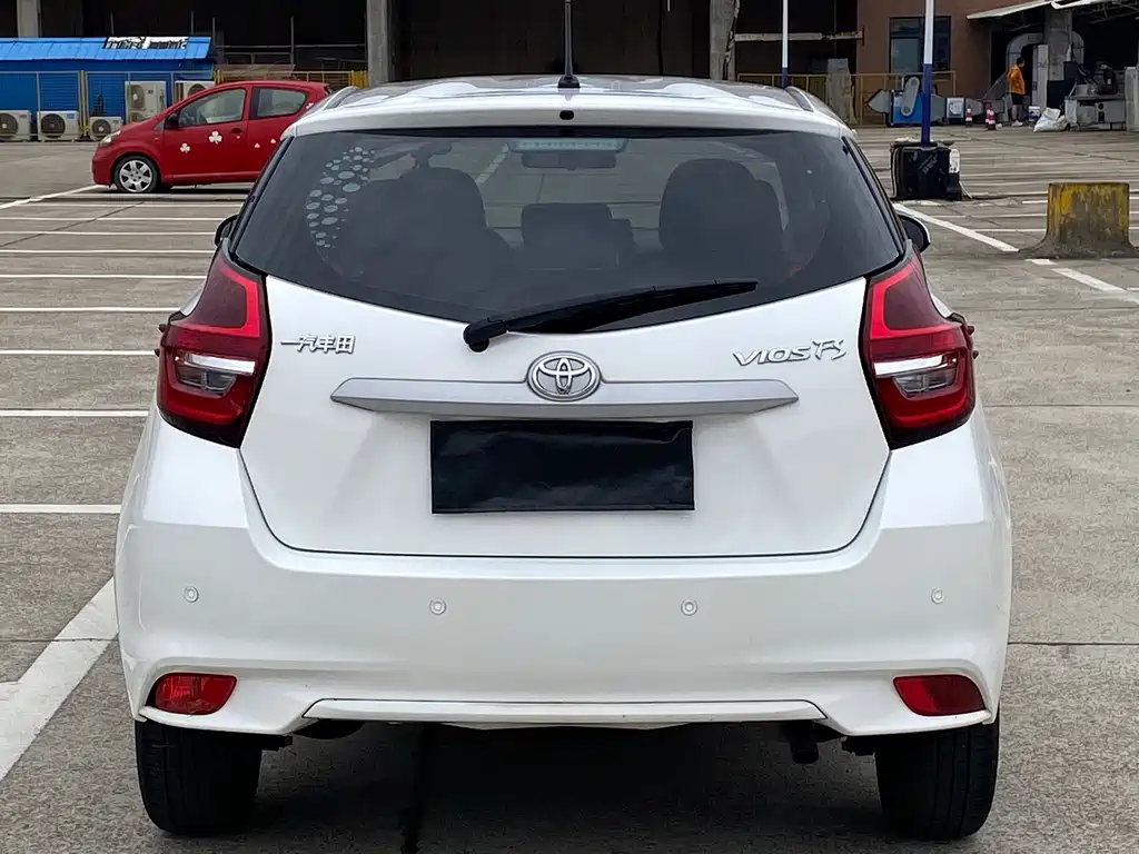 Toyota Vios FS 2023 — фото 6