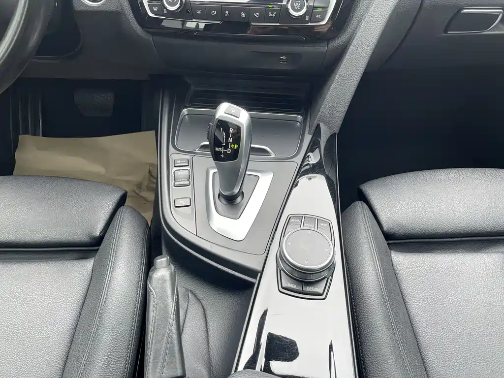 BMW 3 Series GT 2020 — фото 12