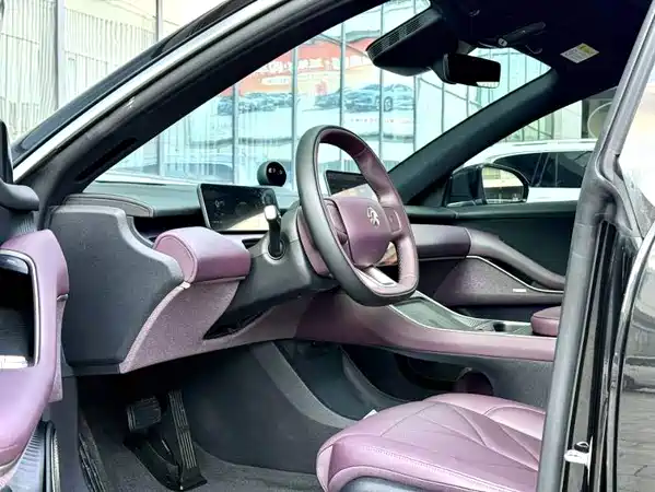 NIO ET5T 2025