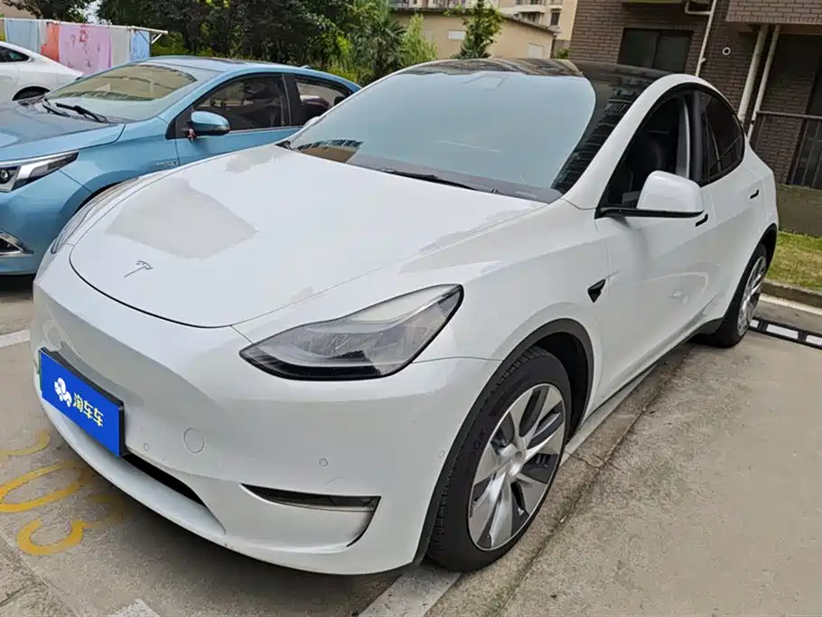 Tesla Model Y 2021
