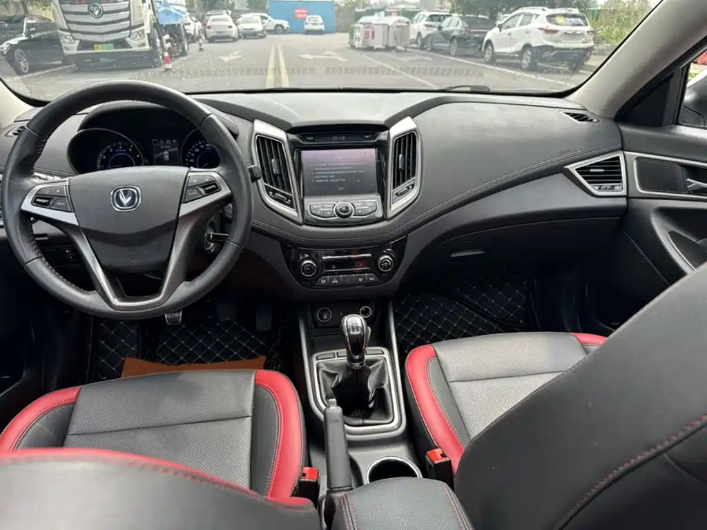 Changan Eado XT 2016 — фото 14