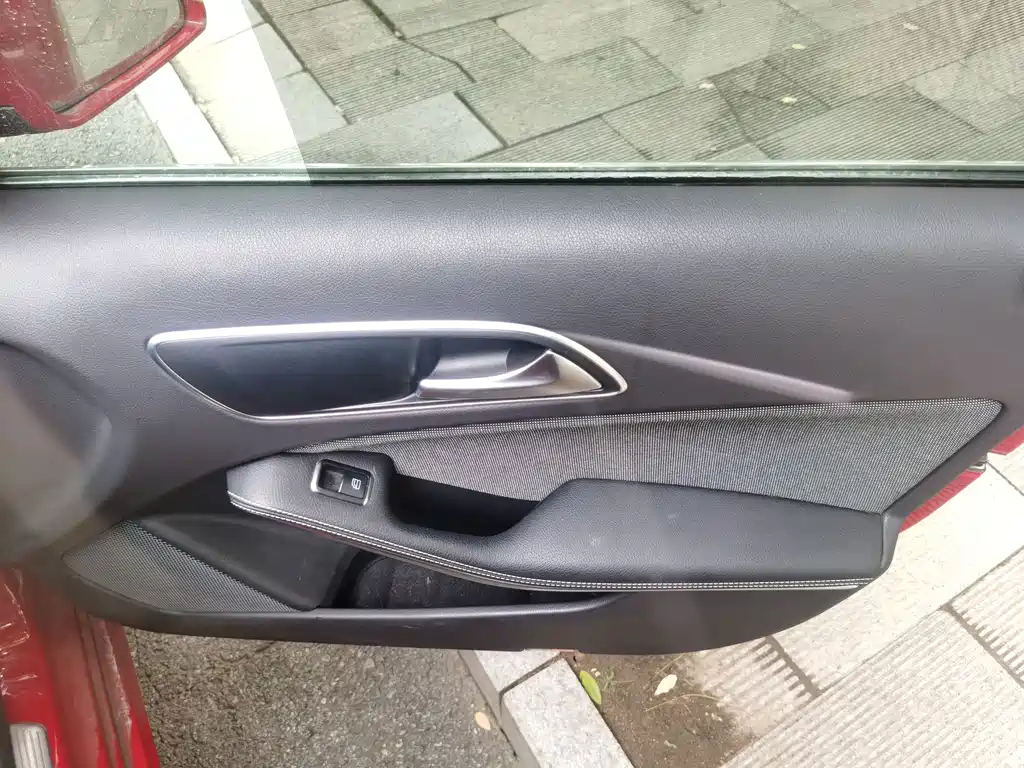 Mercedes-Benz A-Class 2014 — фото 15