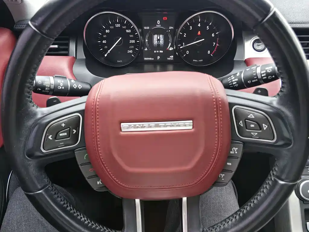 Land Rover Evoque 2017 — фото 10