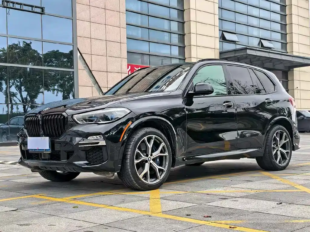 BMW X5 2019 — фото 1