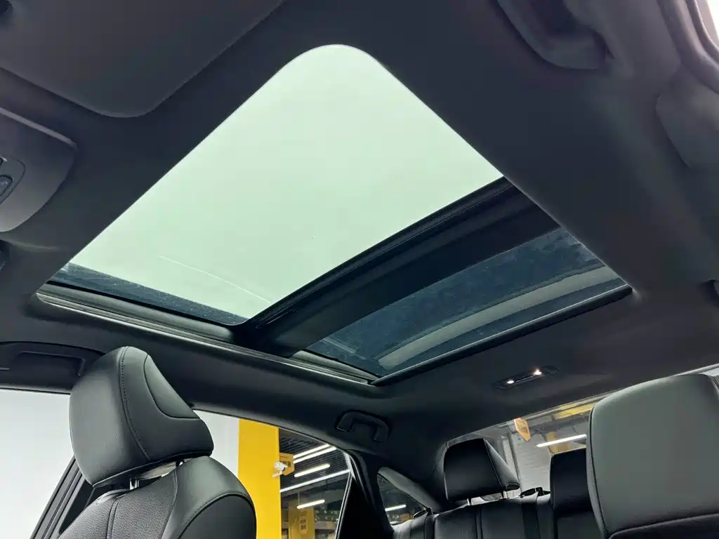 Toyota Avalon 2019 — фото 16