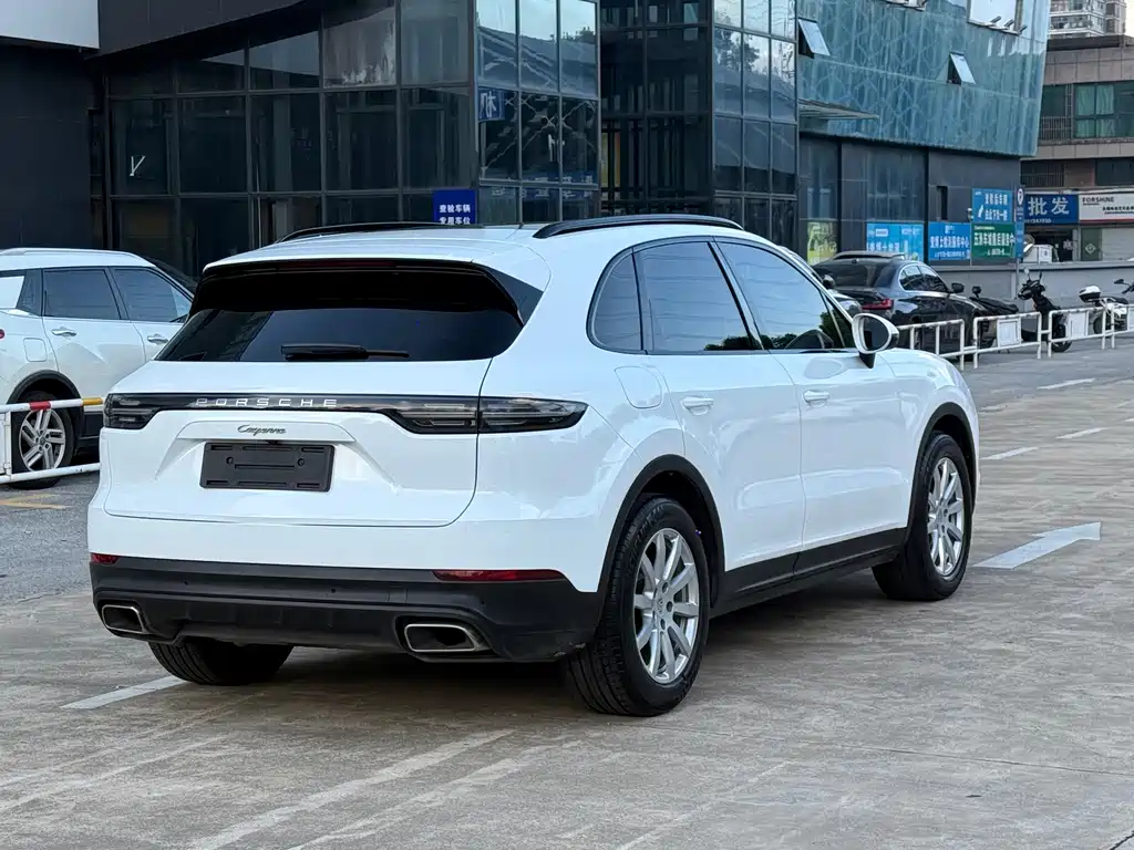 Porsche Cayenne New Energy 2020 — фото 4