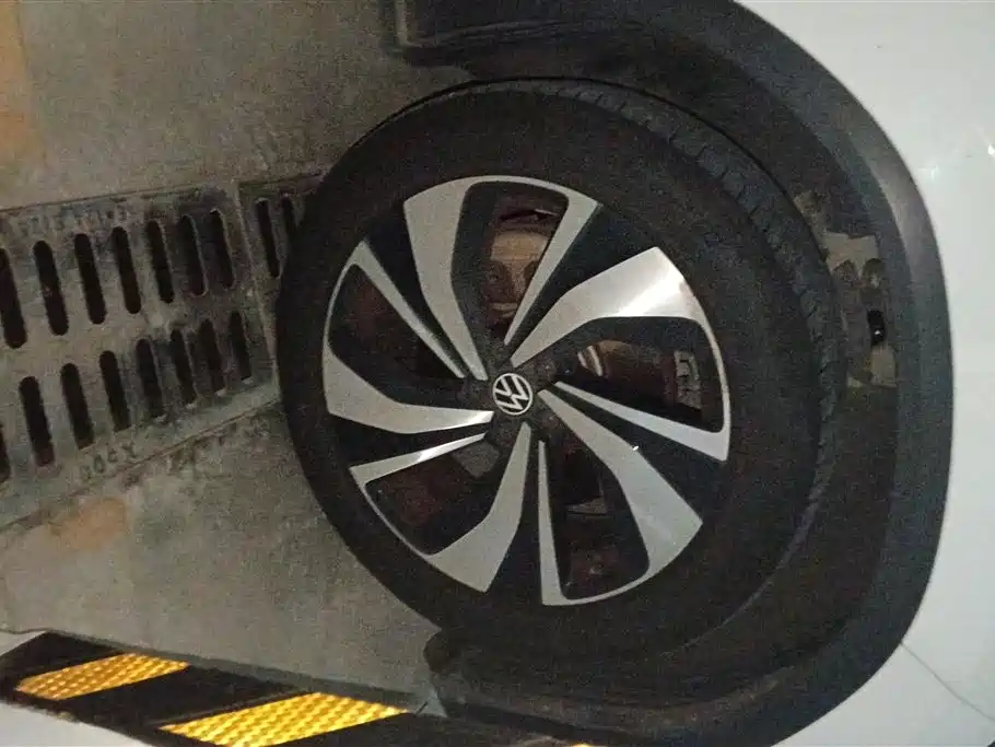 Volkswagen ID.6 Crozz 2021