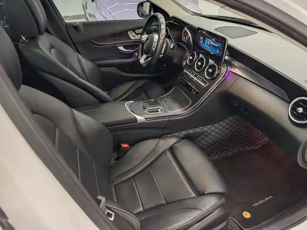 Mercedes-Benz C-Class 2020
