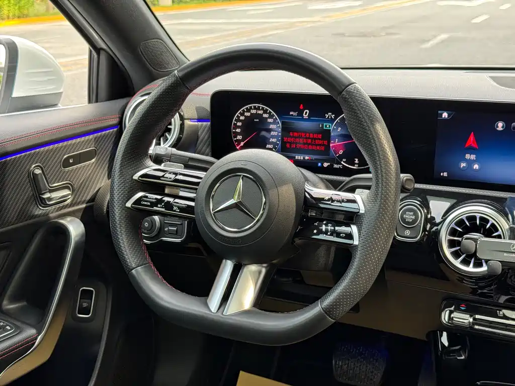 Mercedes-Benz A-Class 2023 — фото 8