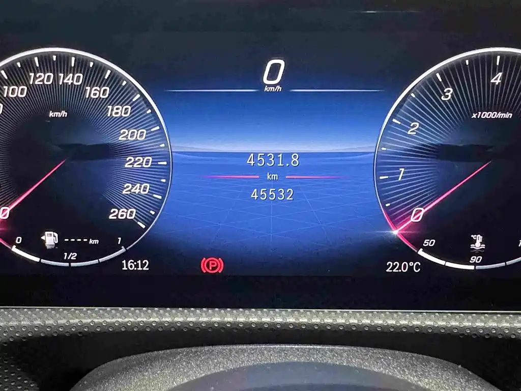 Mercedes-Benz A-Class 2024 — фото 18