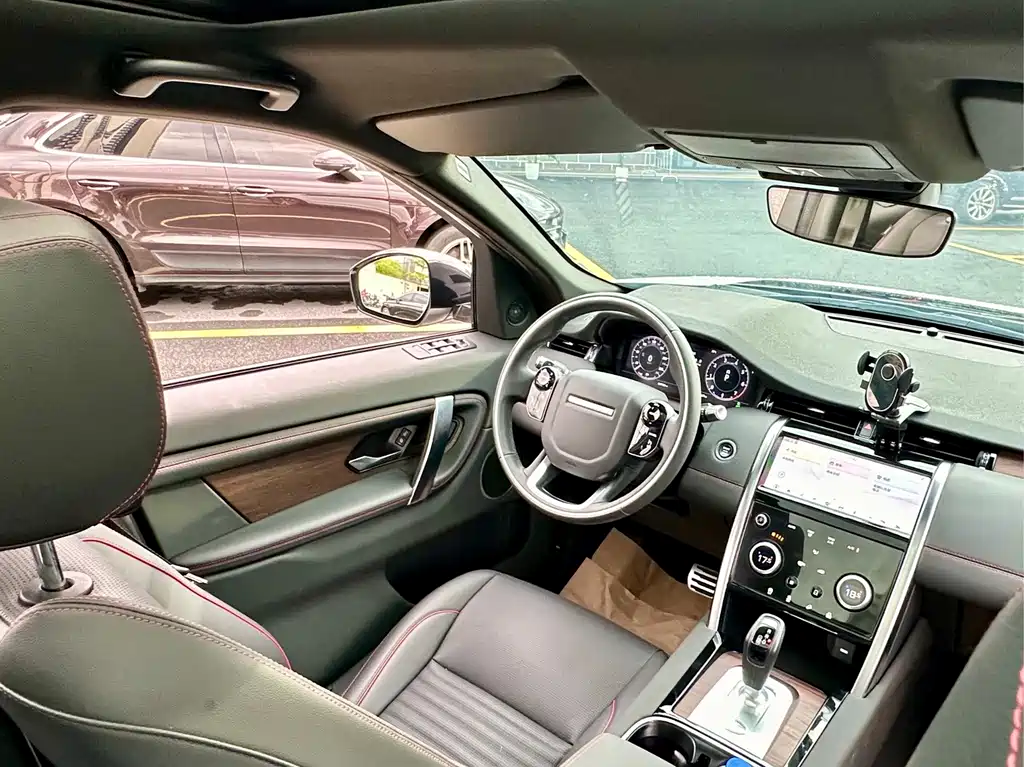 Land Rover Discovery Sport 2021 — фото 25