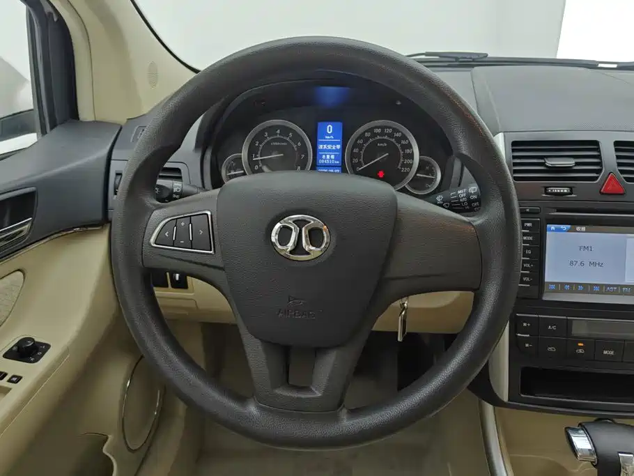 BAIC Motor E Series 2012 — фото 15