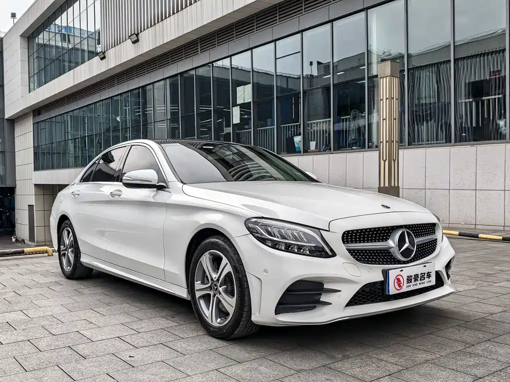 Mercedes-Benz C-Class 2020 — фото 3