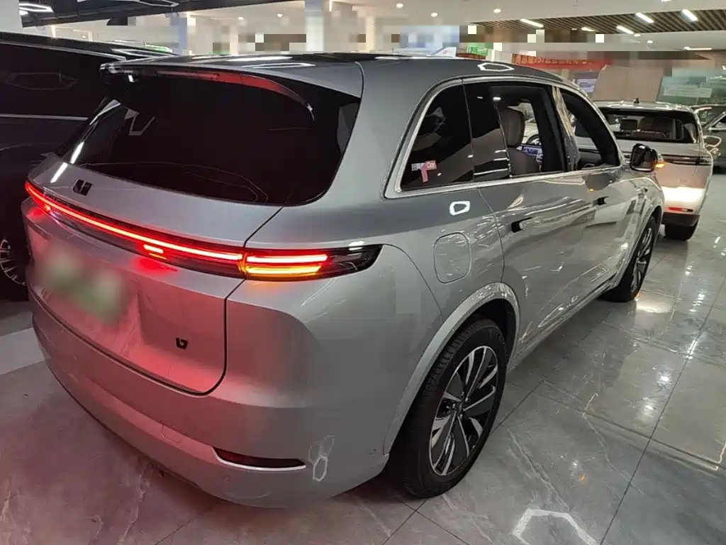 Li Auto Li L7 2025