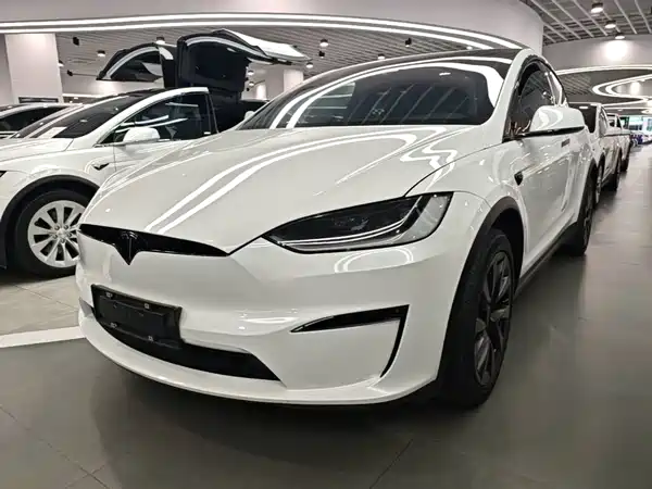 Tesla Model X 2023